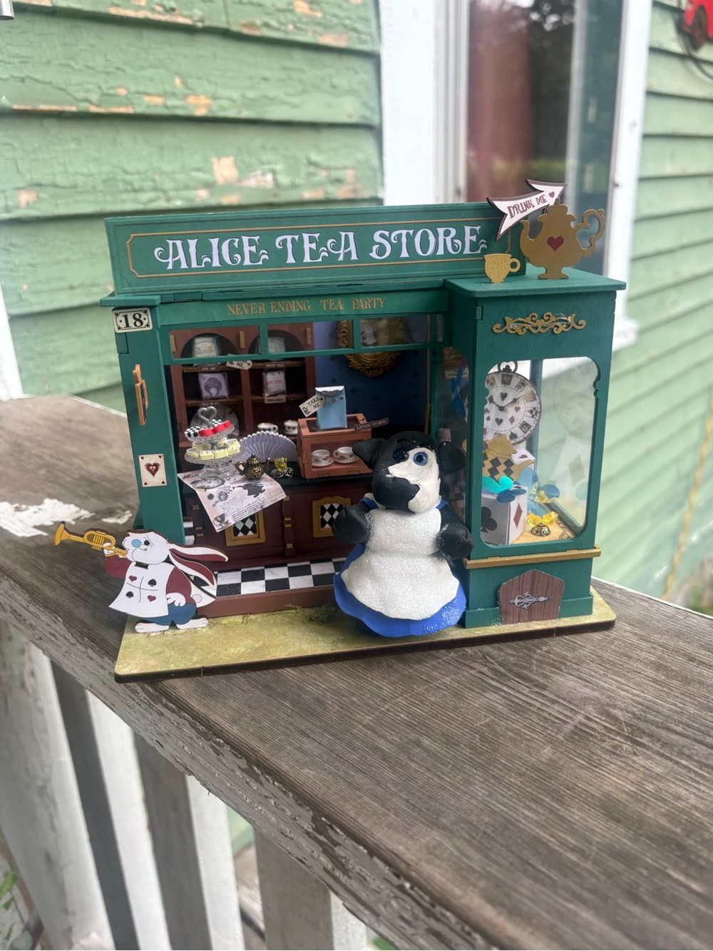 Alice Tea Store Cow - Picture 8 of 14